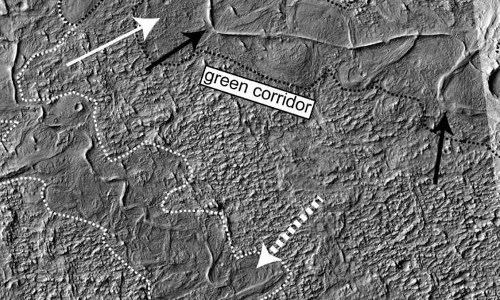 Deposits along Mars' surface tell a story about a wet past.