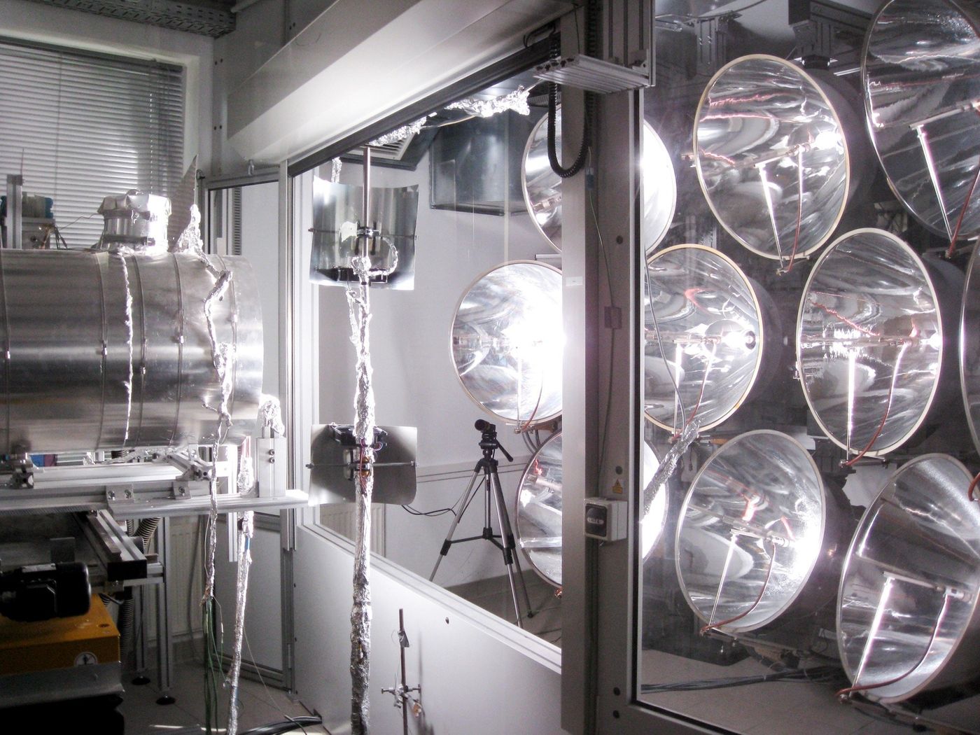 Meet Synlight, the world's largest artificial Sun in the lab.