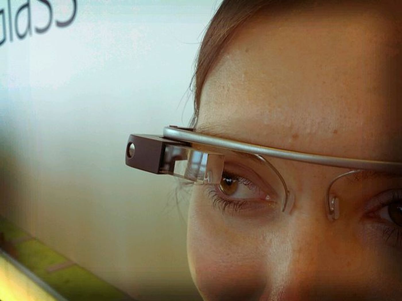 Stanford researchers are looking to Google Glass for autism therapy