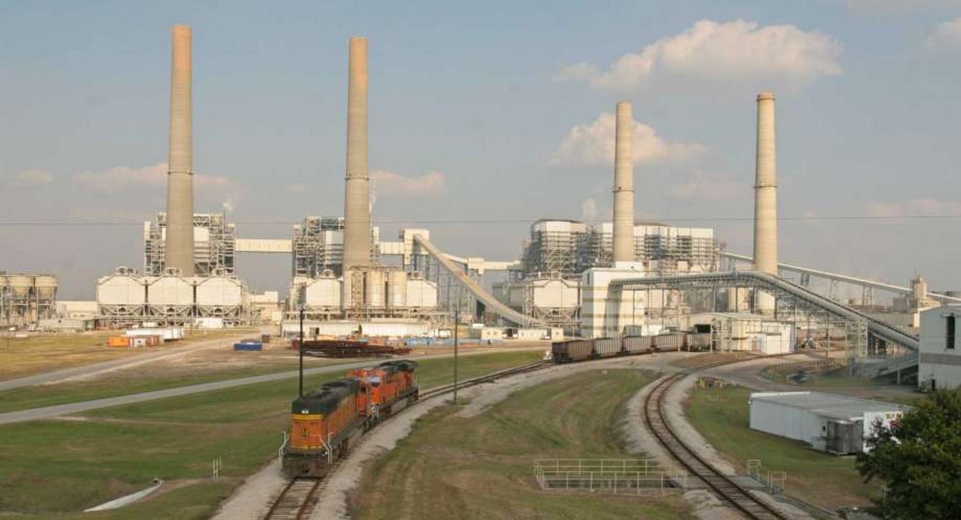 The W.A. Parish Power Plant in Fort Bend ﻿County. Photo: The Houston Chronicle