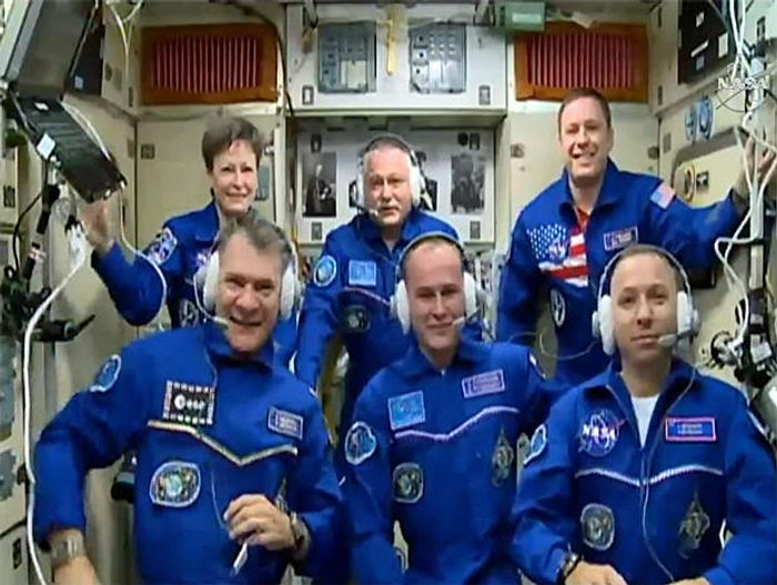 Soyuz Safely Delivers New Crewmembers to the ISS | Space