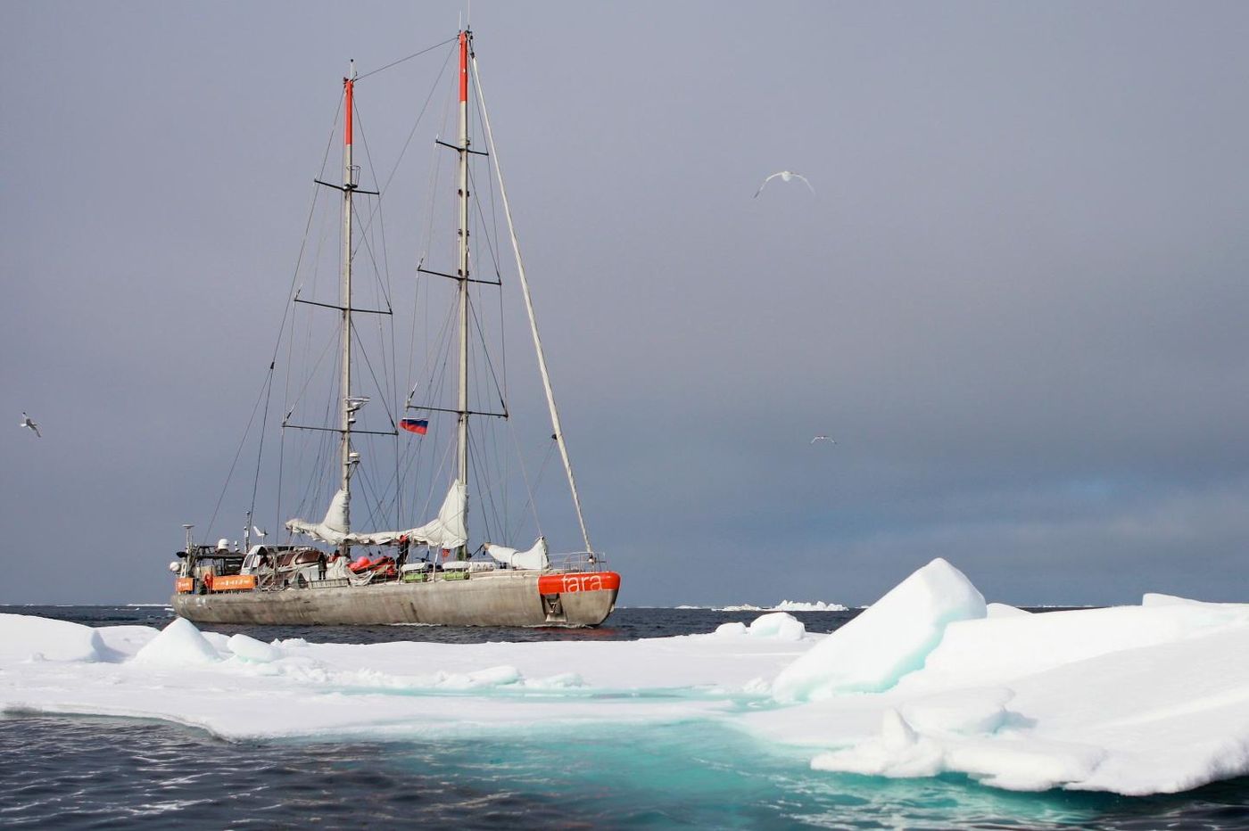 This image shows the Tara sailing on its Polar Circle expedition in 2013. / Credit: A. Deniaud Garcia/ Fondation Tara Ocean