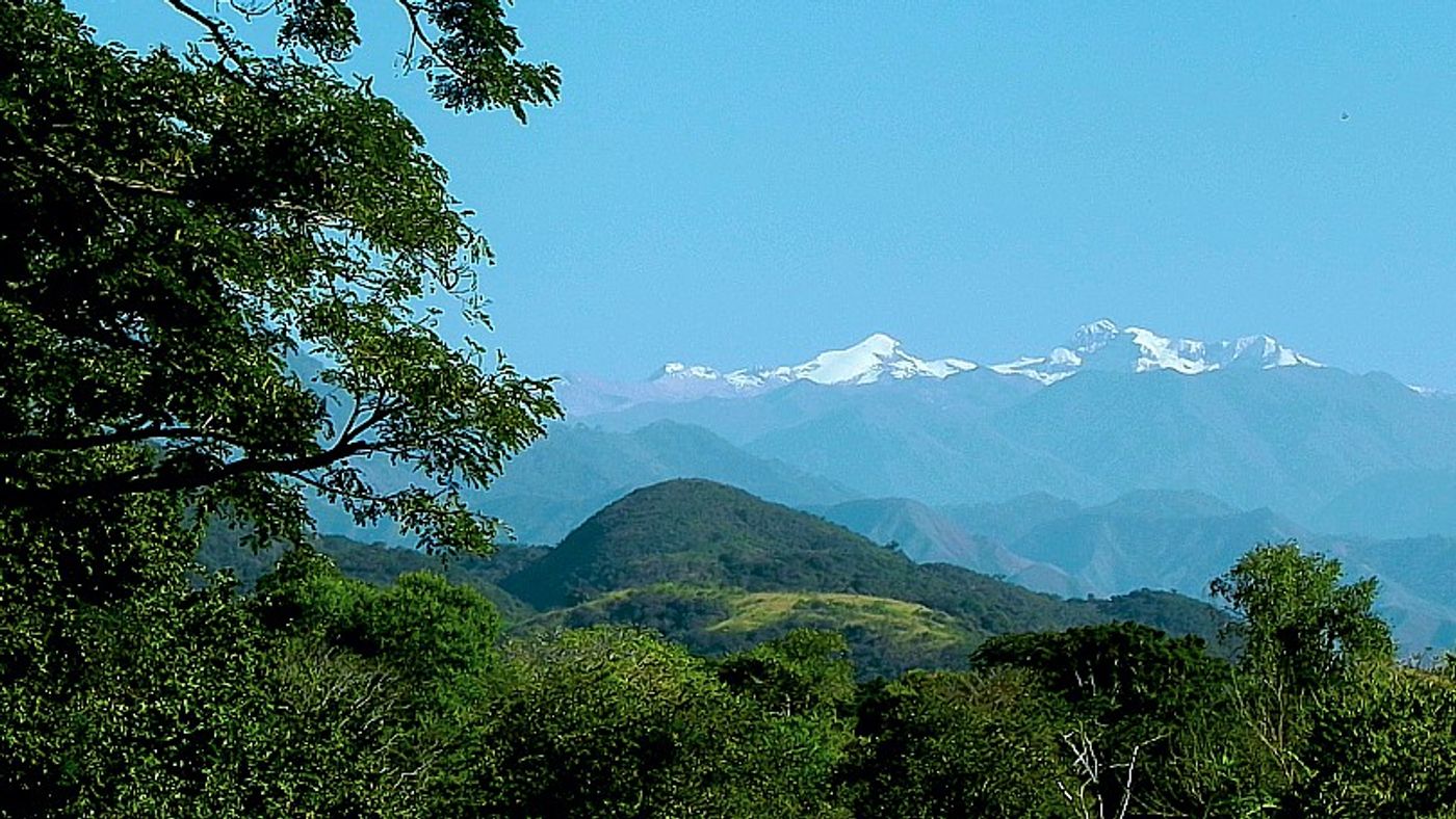 The Sierra Nevada de Santa Marta is a mountain paradise, whose peaks soar more than 18,000 feet above the Caribbean coast of Colombia. Photo: www.colparques.net