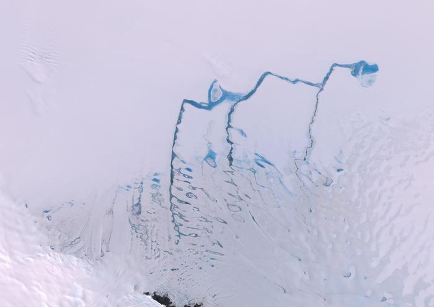 Pooled meltwater and slush on the Nivlisen Ice Shelf. Contains modified Copernicus Sentinel data [2020], processed by Rebecca Dell / Credit: Rebecca Dell