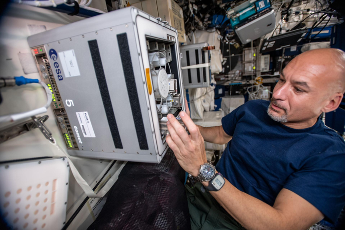 ESA astronaut Luca Parmitano during installation of the Biorock experiment. / Credit: NASA