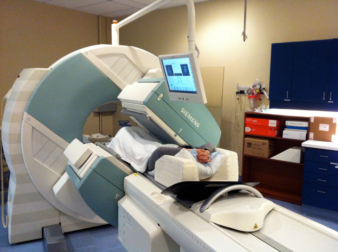 Single-photon emission computed tomography (SPECT)