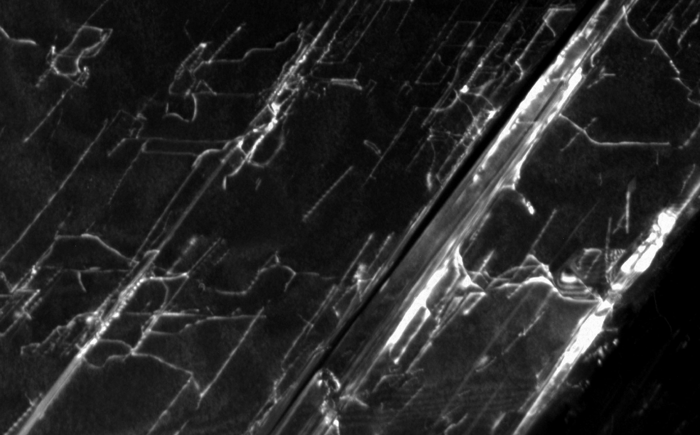 A close-up of the diamond crystal imaged with transmission electron microscopy.