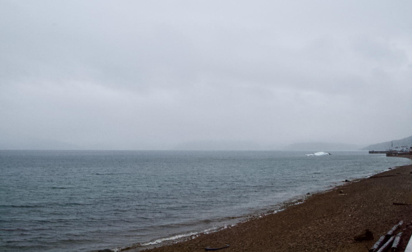 The shore of Lake Baikal / Credit: © Carmen Leitch