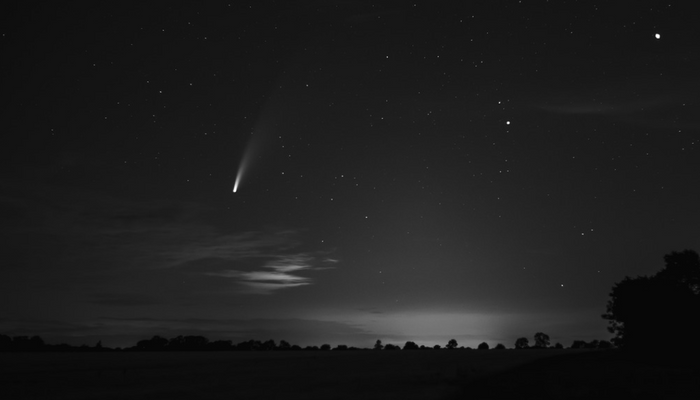 Comet NEOWISE / Credit: Max Pixel