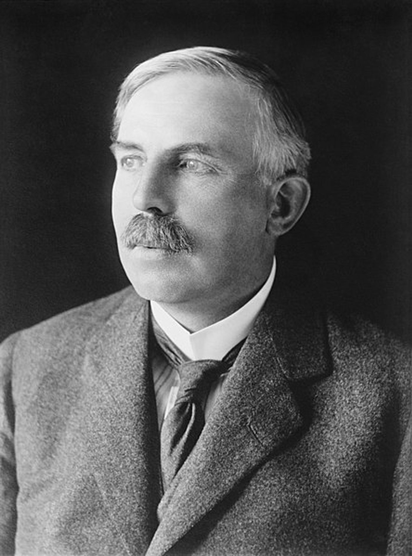 Sir Ernest Rutherford (Credit: Library of Congress, Prints & Photographs Division, LC-B2- 6101-9 [P&P])
