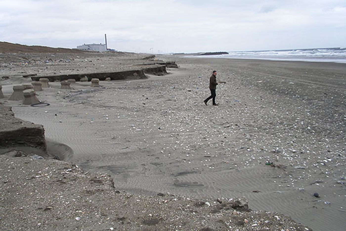 Kahima Beach in Japan is experiencing beach loss from erosion. Photo: Coastal Care