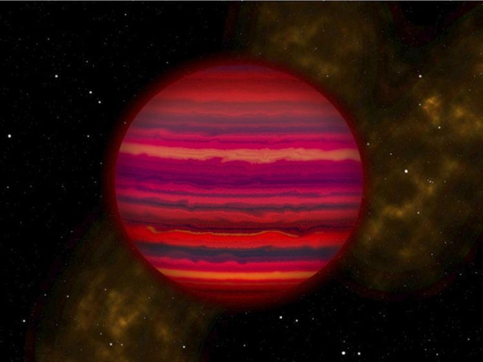 A brown dwarf 7.2 light years away probably contains water vapor and water ice.