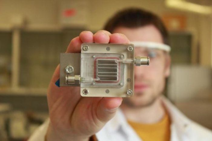 The PEC cell is capable of purifying contaminated air while generating hydrogen gas. Photo Credit: UAntwerpen and KU Leuven