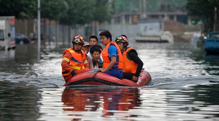 Floods in China have taken too many lives. Photo: The Indian Express