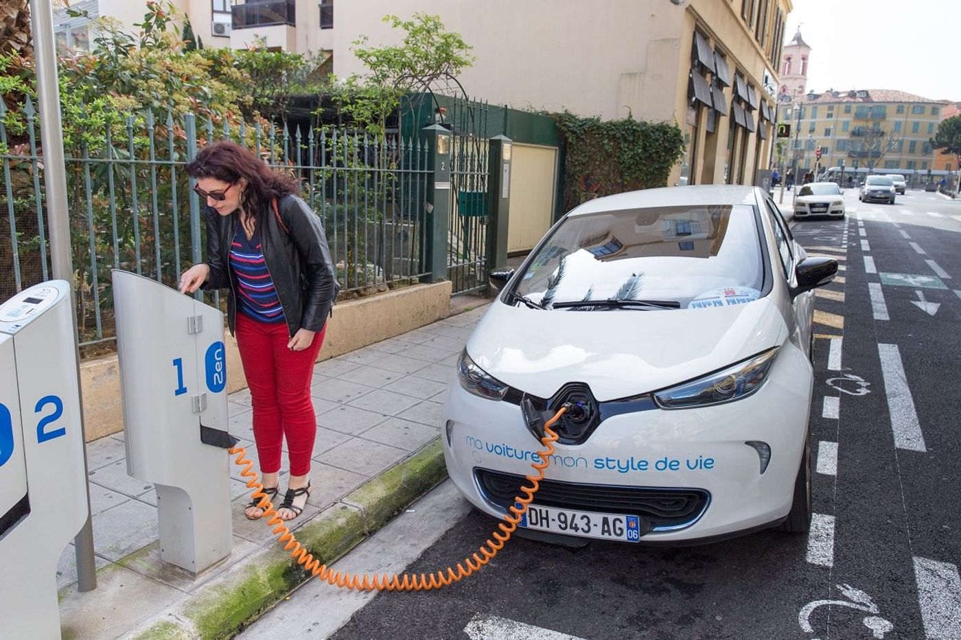 People are getting more and more excited about EVs. Photo: Icebike.org