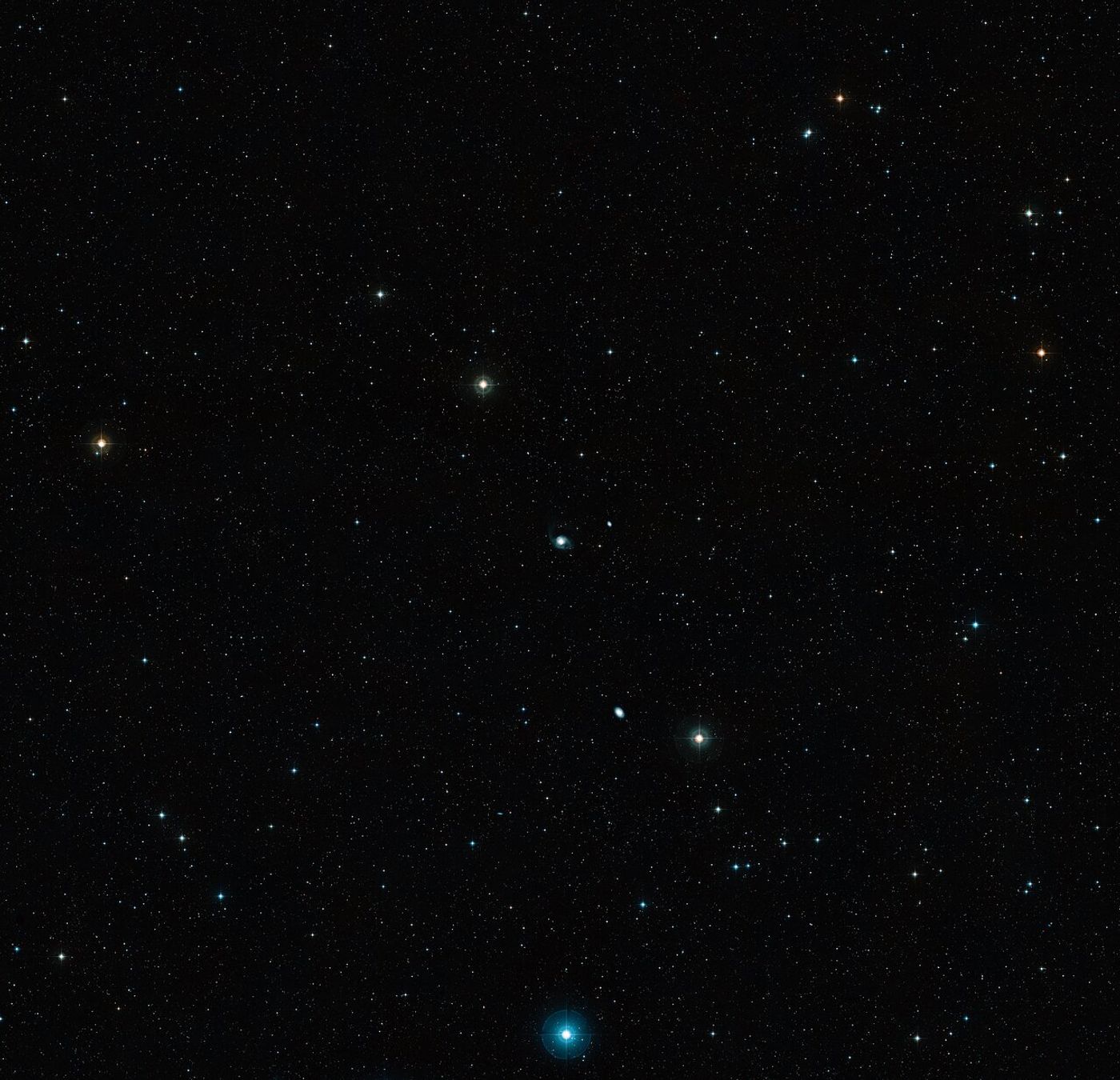 A zoom-out of the dual SMBH system. Galaxy 7727 is directly in the middle of the image.