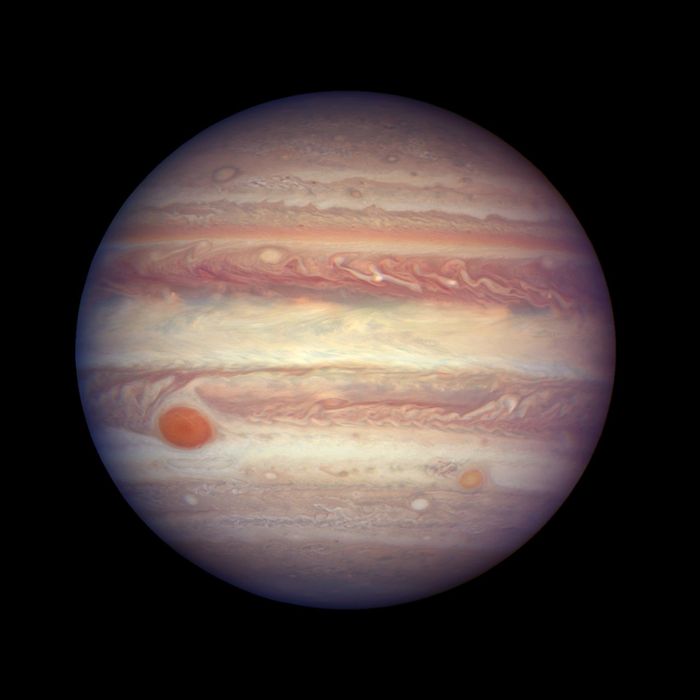 The jaw-dropping image of Jupiter that was captured by Hubble.