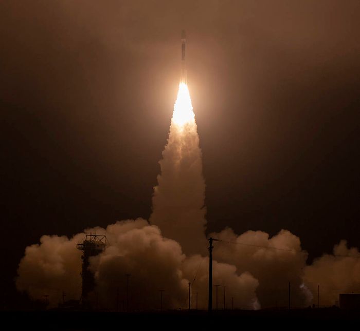 A beautiful photograph depicting the ICESat-2 launch.