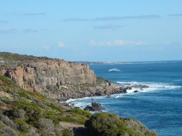Coastal waters may act as more efficient carbon sinks than we knew. Photo: tripadvisor.com