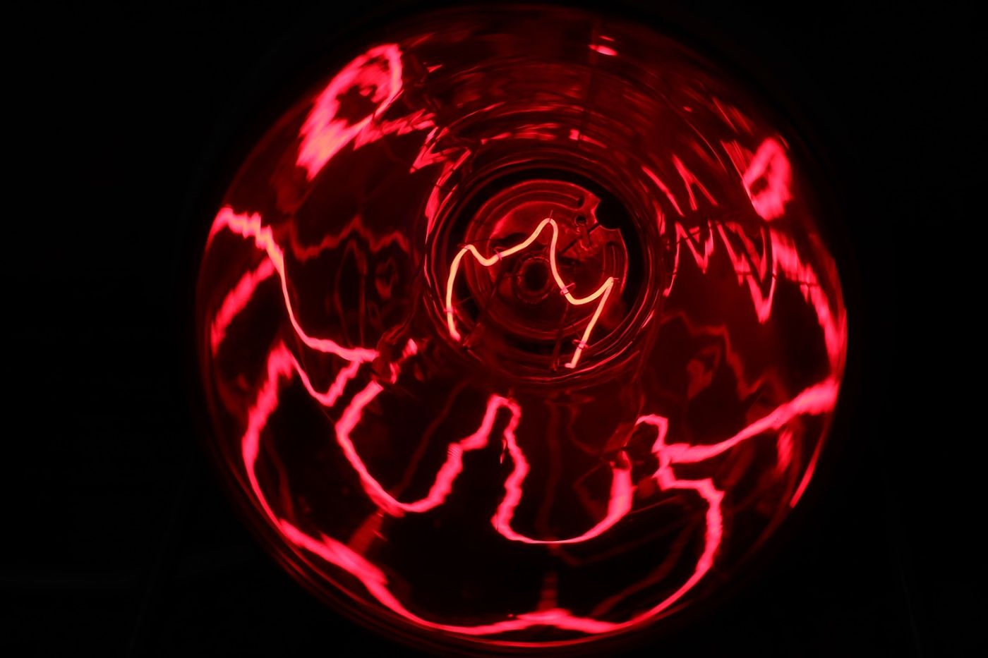 An infrared lamp (Pixabay)