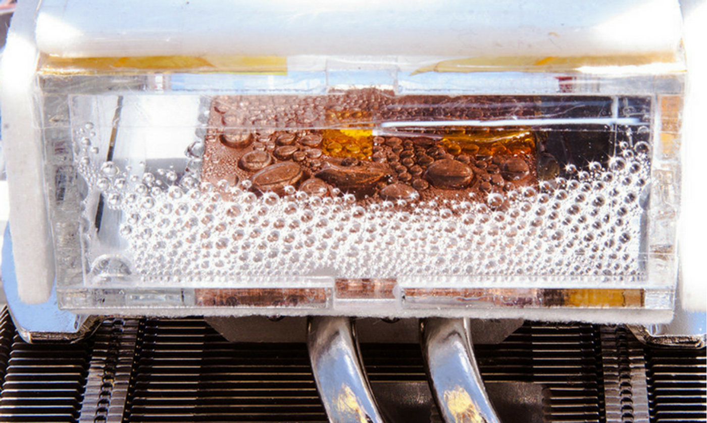 The super-efficient device that can extract moisture from the very dry air. Credit: MIT 