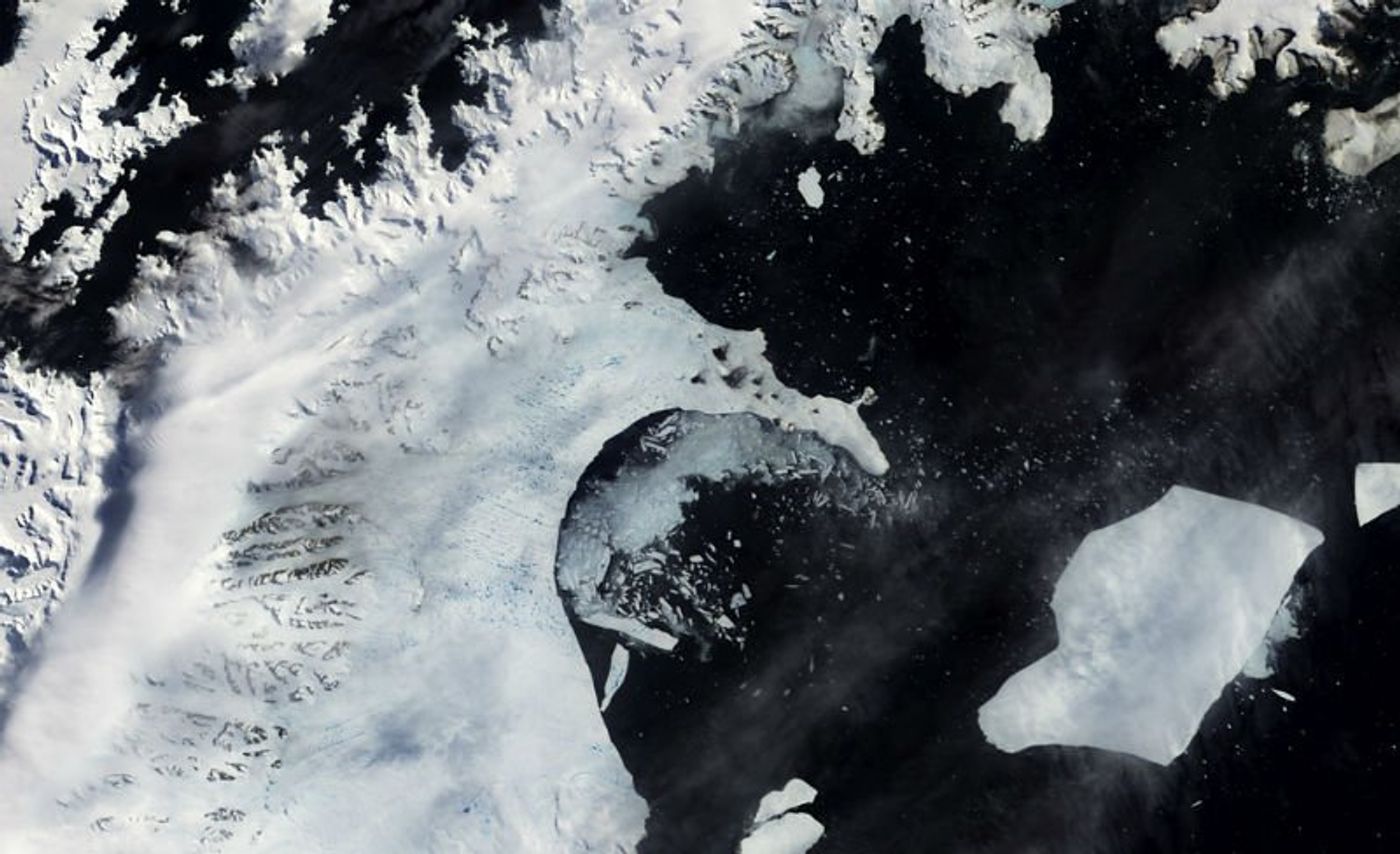 Ice shelf loss from Larsen B in 2002. Credit: NASA Goddard Space Flight Centre