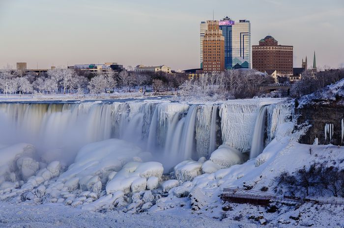 Frozen Niagara Falls. Photo: SciJinks