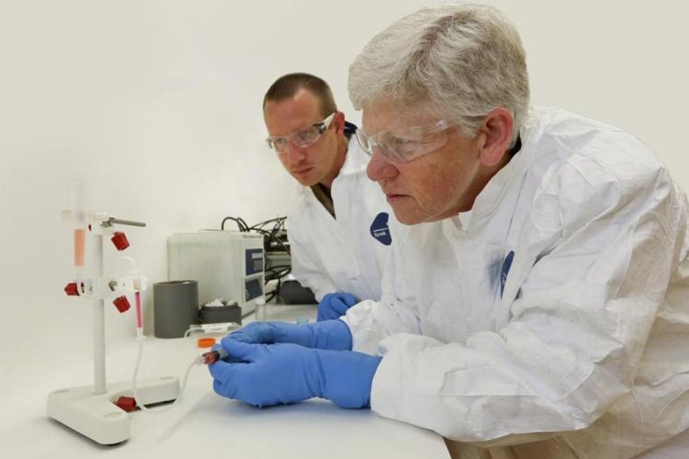 An actinium-225/ bismuth-213 generator operated by ORNL researchers Rose Boll  and Joseph Rayburn (Jason Richards/ORNL)