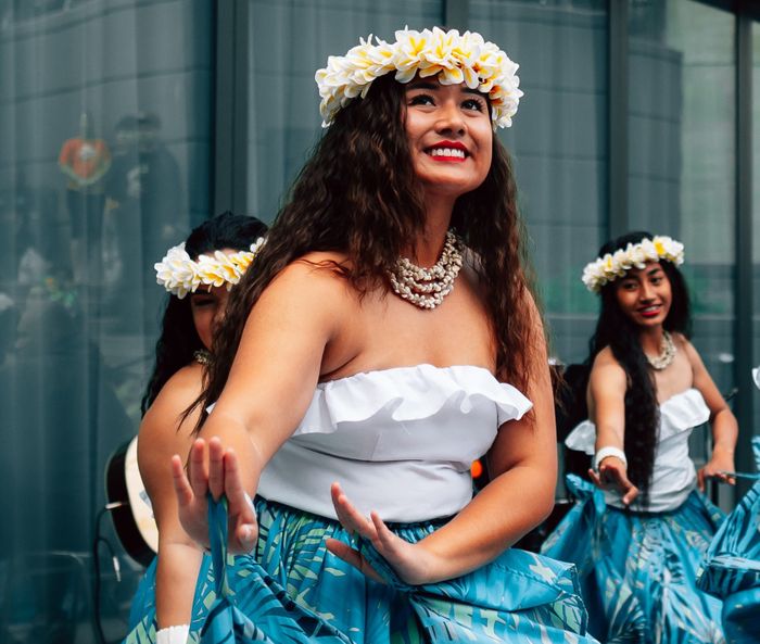 Hawaiian men native Native Hawaiian