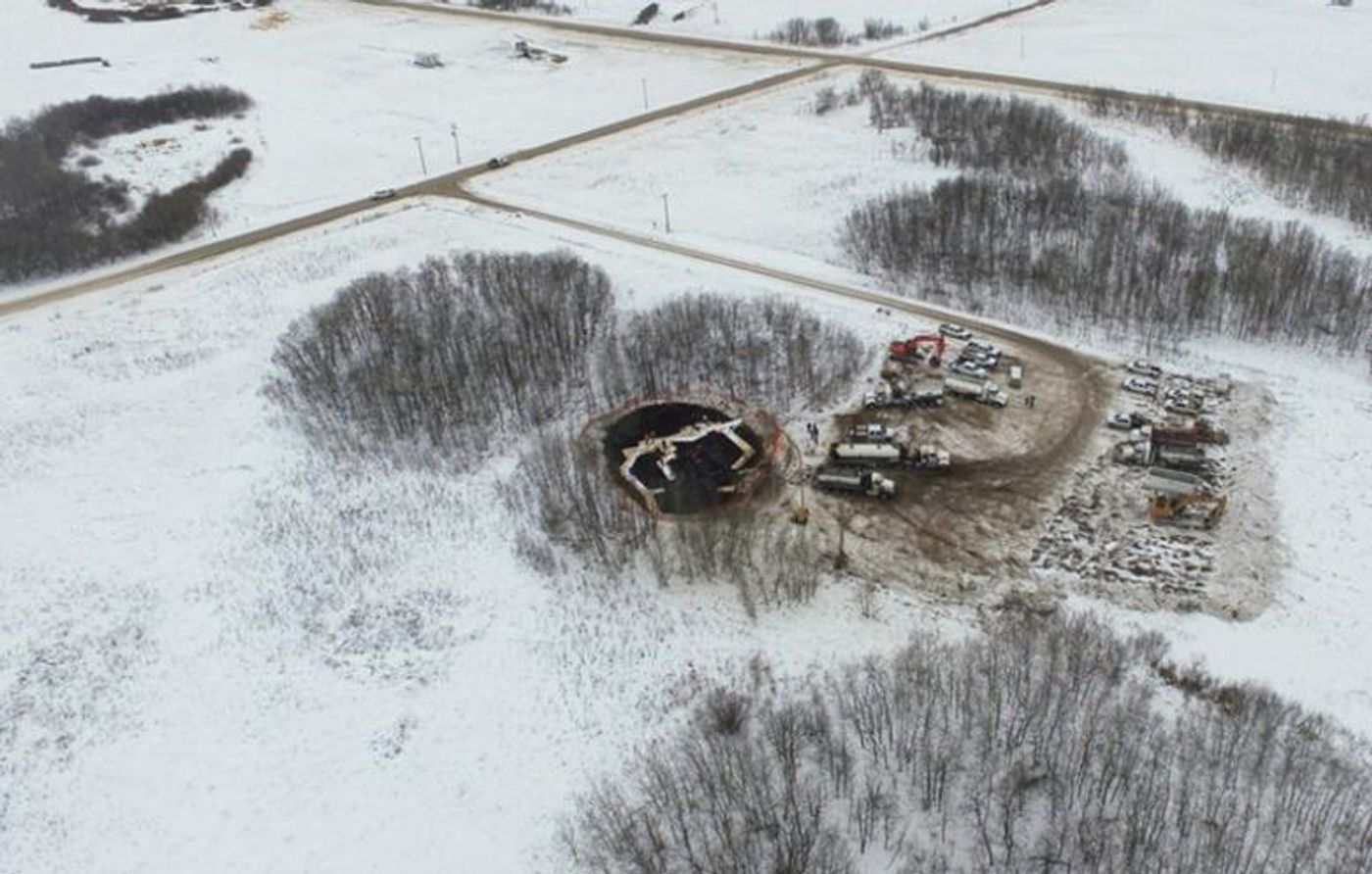The site of an oil pipeline spill is seen in an aerial photograph provided by Indigenous and Northern Affairs Canada, near Stoughton, Saskatchewan, Canada taken on January 23, 2017. INAC/Handout via Reuters
