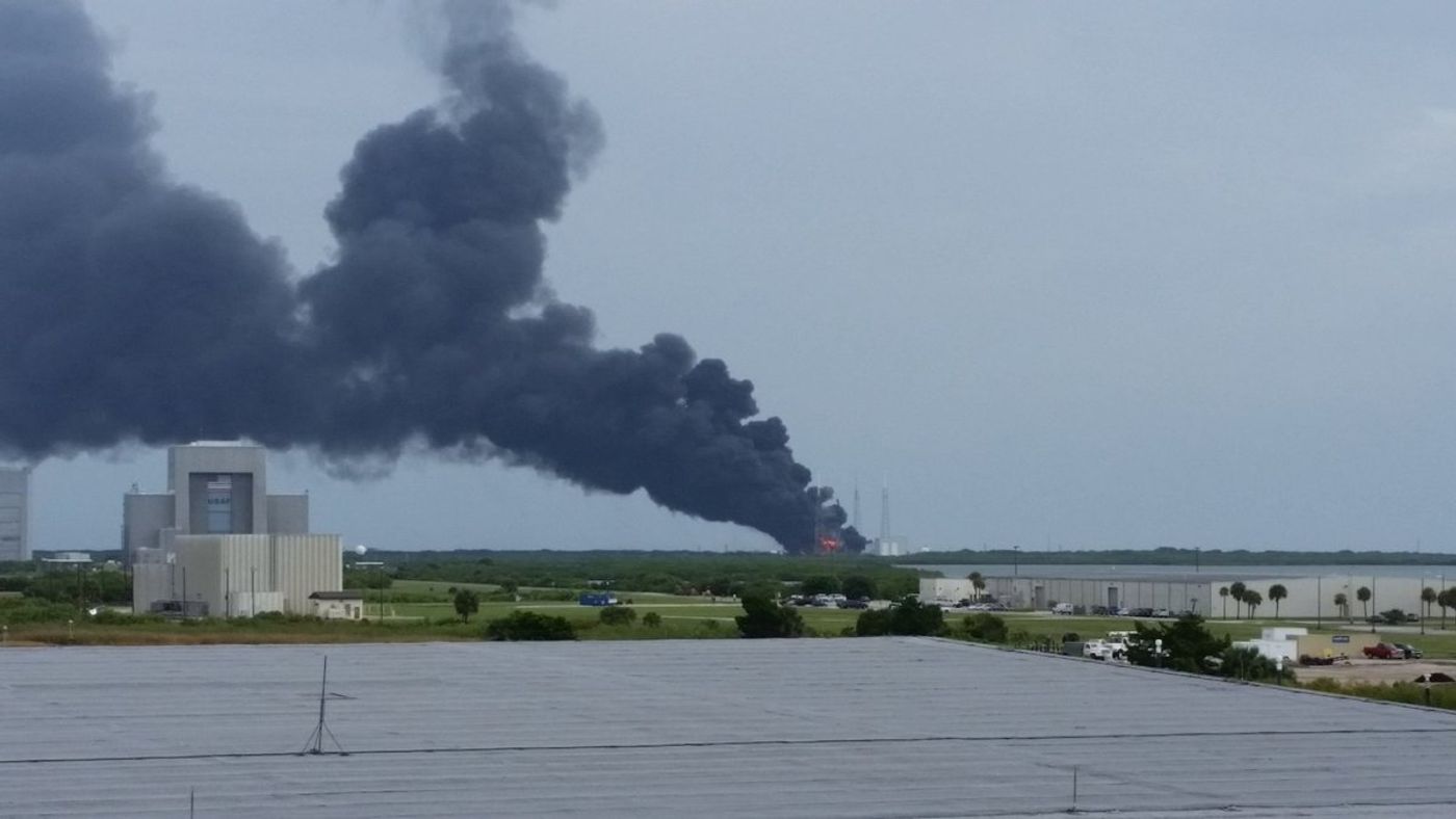 Image shows SpaceX's Cape Canaveral, Florida headquarters billowing with smoke after a Falcon 9 static test fire goes awry.