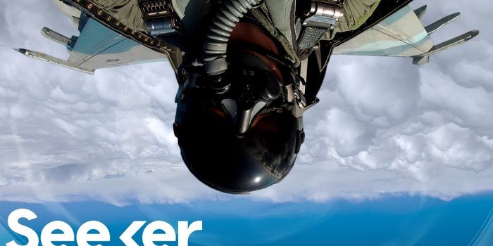 Here's Why Some Planes Can Fly Upside-Down