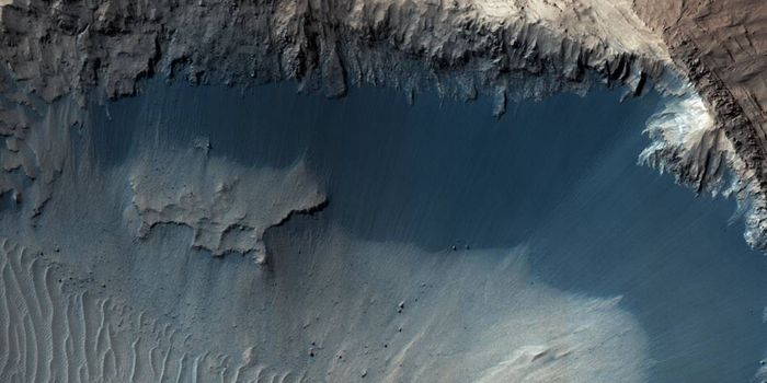 MRO Image Offers Potential Clues About the Mechanisms Behind Sand Formation on Mars