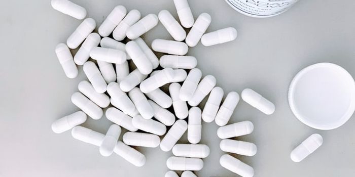 Treating stroke with low dose of clot-busting drug