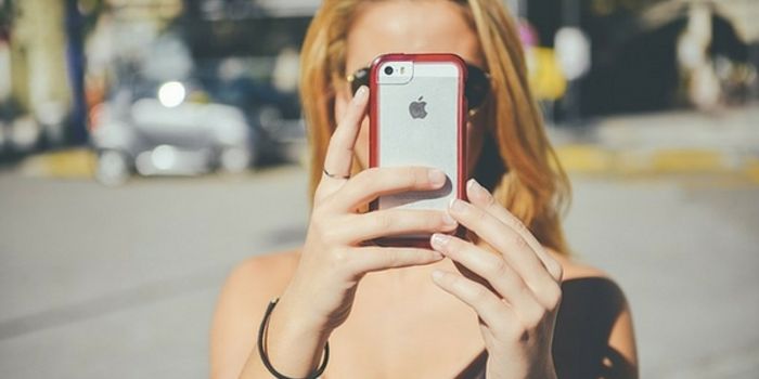 Just Being Near Your Smartphone Can Affect Your Brain