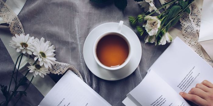 Drinking Tea and Coffee Linked to Reduced Dementia and Stroke Risk