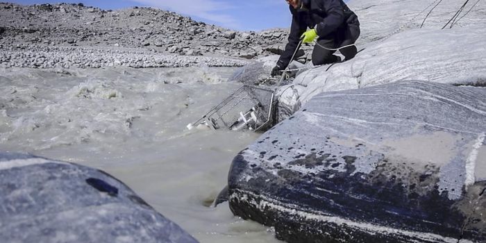 Greenland Ice Sheet Found to Release Tons of Methane