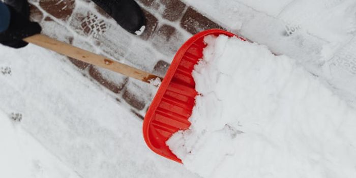 Does Shoveling Snow Increase Your Risk of a Heart Attack?