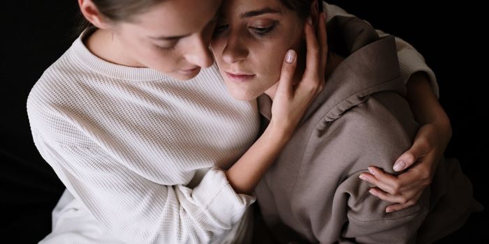 Identical Twins Help Solve MS Mystery