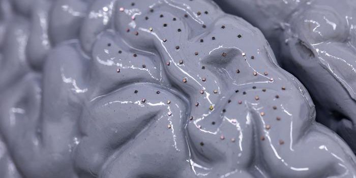 Wireless Communication Breakthrough: Microchips the Size of Salt Grains