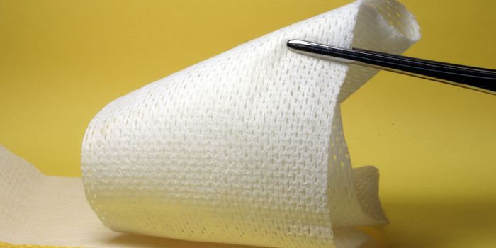 Smart Bandage Measures Moisture Level of Healing Wounds