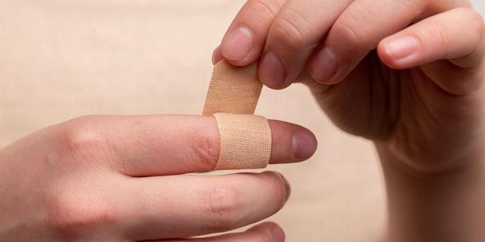 "Smart Bandage" Keeps an Eye on Wounds