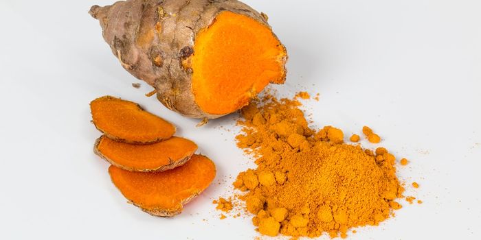 Fighting mesothelioma with curcumin