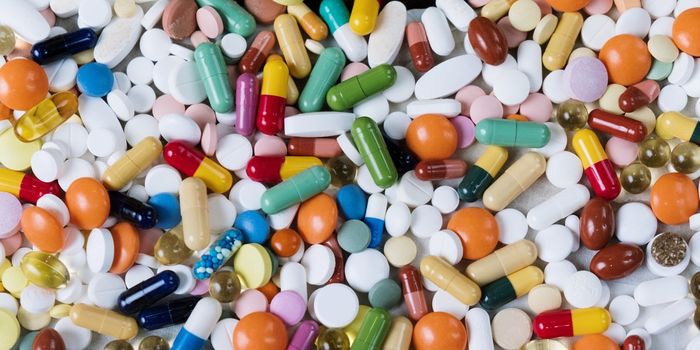 A Wearable Device for Detecting and Reversing Overdoses