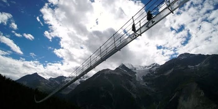Meet the World's Longest Pedestrian Suspension Bridge