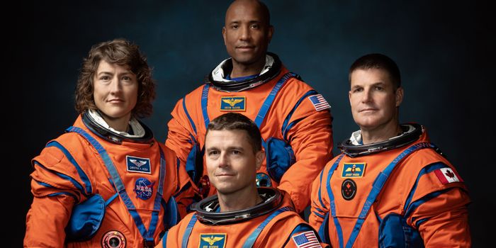 Retired NASA Astronaut Salutes Artemis II Crew