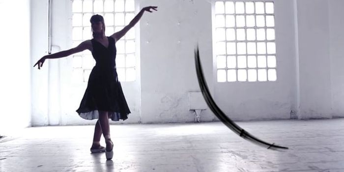 E-Traces Draw "Memories" of Dancer's Footwork