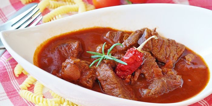 Ladies, chicken or steak?