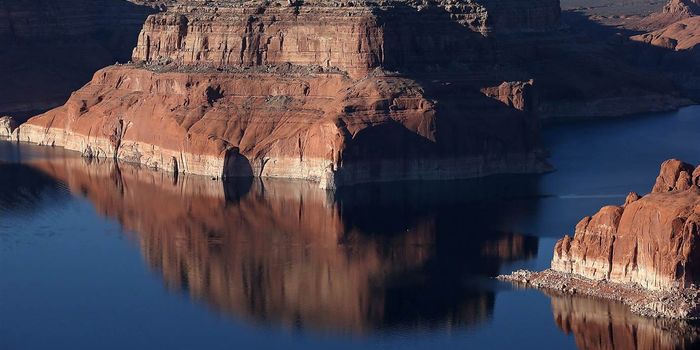 A "Bathtub Ring" Bleached On The Banks of Lake Powell in Utah