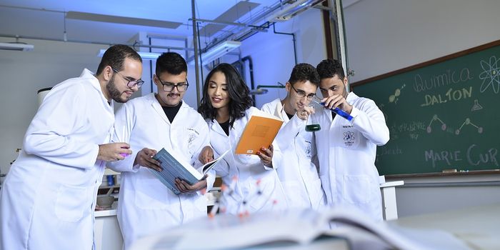 Using sunlight to convert carbon dioxide into fuel